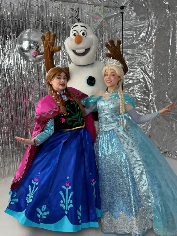 Анна, Эльза и Олаф