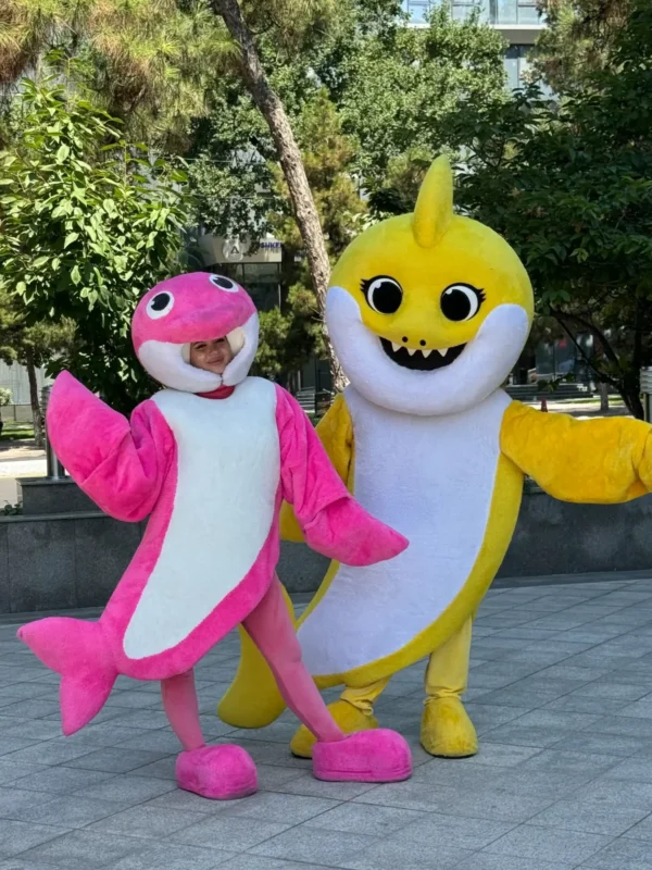 Мама Шарк и Бейби Шарк